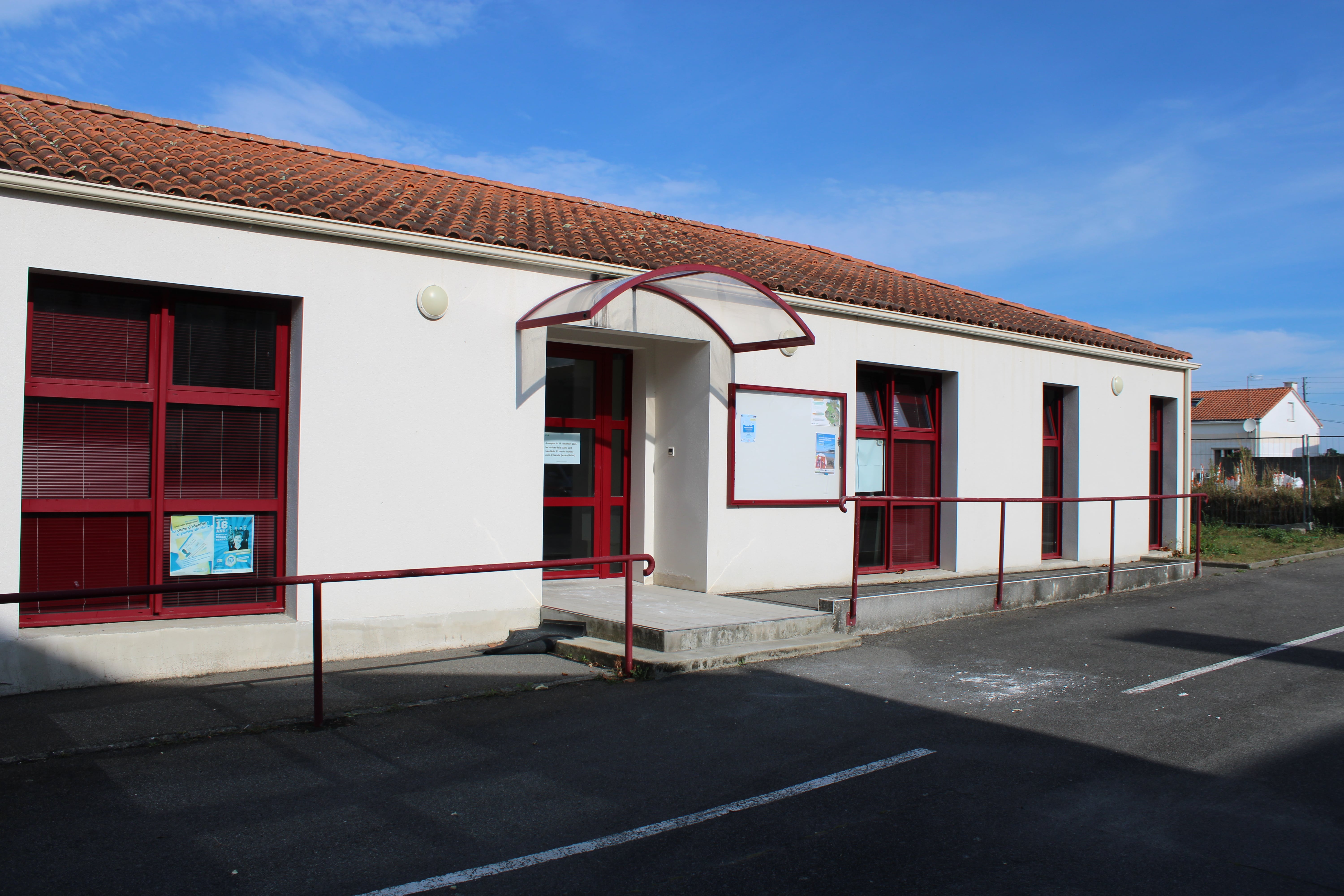 Agence postale communale.JPG